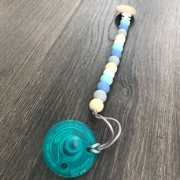 Pacifier Clip - Picture 4 of 4